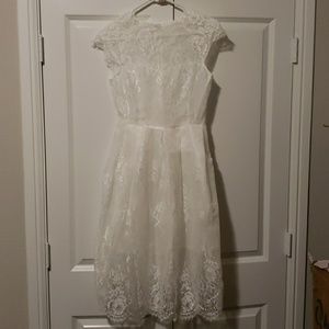 Beautiful white lace dress size S/M